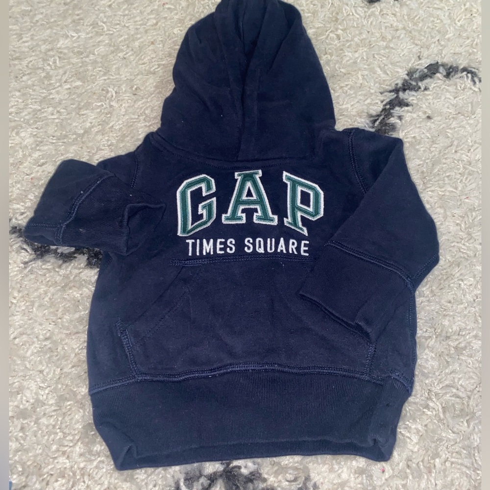 Logo GAP sweater- infant